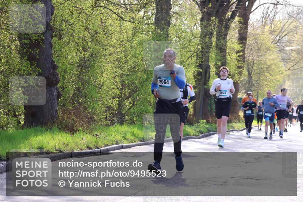 12.04.2026 - 45. Internationalen Wilhelmsburger Insellauf Yannick Fuchs http://msf.ph/oto/9495523 12.04.2026 10:51:01 Laufen 3064, 5570, 4732, 5816, 4513 meine-sportfotos.de