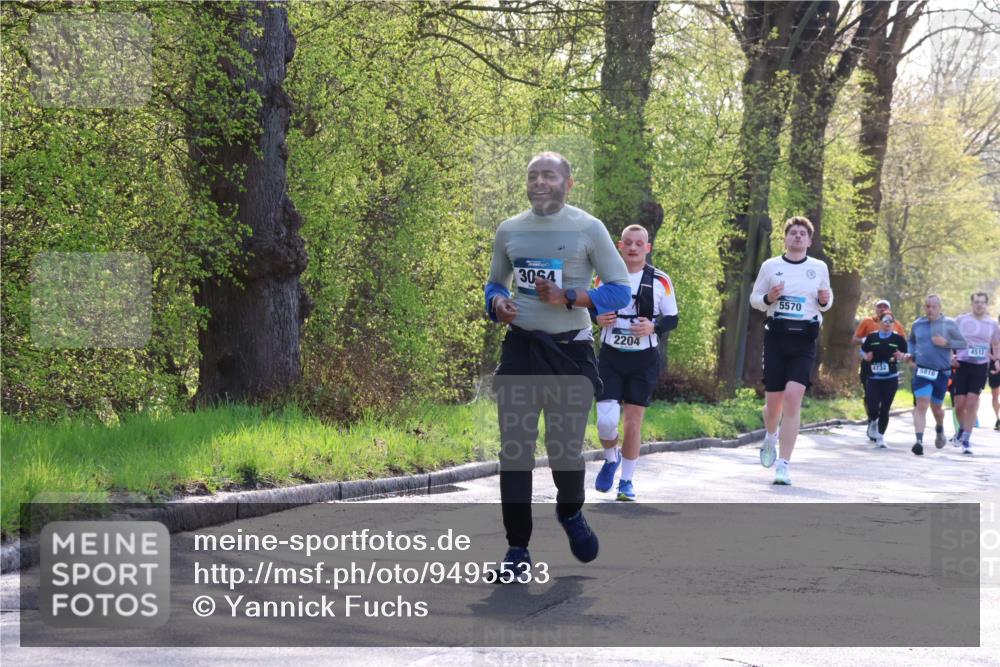 12.04.2026 - 45. Internationalen Wilhelmsburger Insellauf Yannick Fuchs http://msf.ph/oto/9495533 12.04.2026 10:51:02 Laufen 3054, 2204, 5570, 4752, 5816, 4513 meine-sportfotos.de