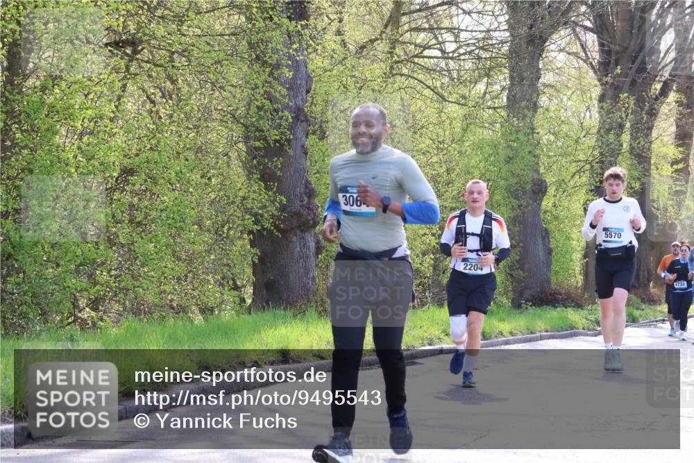 12.04.2026 - 45. Internationalen Wilhelmsburger Insellauf Yannick Fuchs http://msf.ph/oto/9495543 12.04.2026 10:51:03 Laufen 306, 2204, 5570, 4732 meine-sportfotos.de
