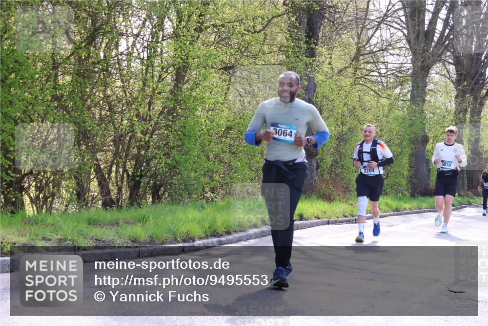 12.04.2026 - 45. Internationalen Wilhelmsburger Insellauf Yannick Fuchs http://msf.ph/oto/9495553 12.04.2026 10:51:04 Laufen 3064, 2204, 5570 meine-sportfotos.de