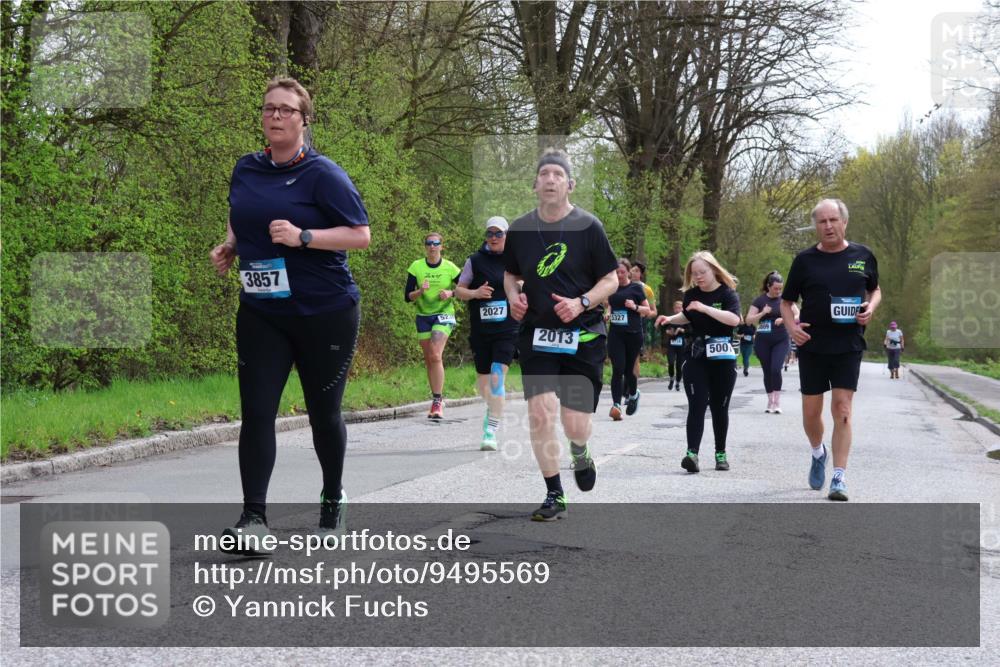 12.04.2026 - 45. Internationalen Wilhelmsburger Insellauf Yannick Fuchs http://msf.ph/oto/9495569 12.04.2026 13:06:06 Laufen 3857, 2027, 523, 2013, 5327, 500 meine-sportfotos.de