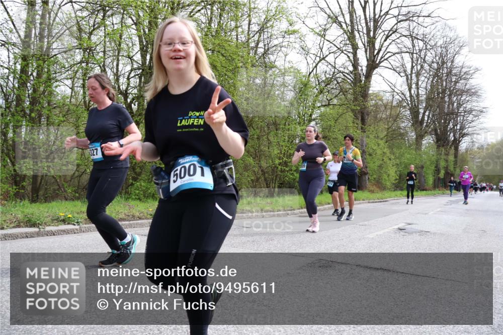 12.04.2026 - 45. Internationalen Wilhelmsburger Insellauf Yannick Fuchs http://msf.ph/oto/9495611 12.04.2026 13:06:13 Laufen 327, 5001 meine-sportfotos.de