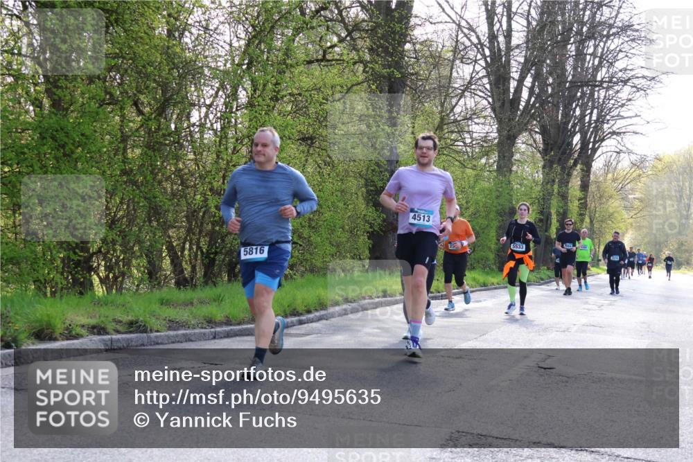 12.04.2026 - 45. Internationalen Wilhelmsburger Insellauf Yannick Fuchs http://msf.ph/oto/9495635 12.04.2026 10:51:12 Laufen 5816, 4513, 2664, 5533, 4486, 2016 meine-sportfotos.de