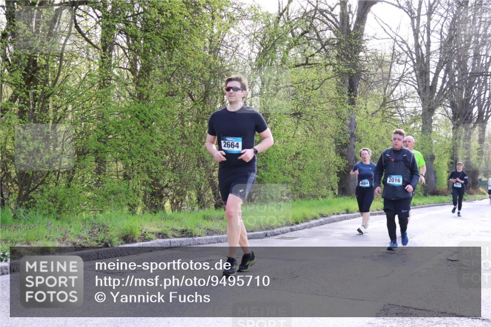 12.04.2026 - 45. Internationalen Wilhelmsburger Insellauf Yannick Fuchs http://msf.ph/oto/9495710 12.04.2026 10:51:20 Laufen 2664, 4484, 2016, 3910 meine-sportfotos.de