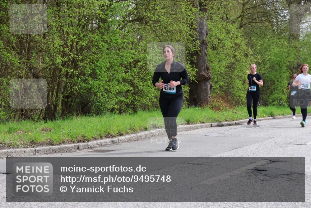 12.04.2026 - 45. Internationalen Wilhelmsburger Insellauf Yannick Fuchs http://msf.ph/oto/9495748 12.04.2026 13:06:31 Laufen 4305, 3284, 4556 meine-sportfotos.de