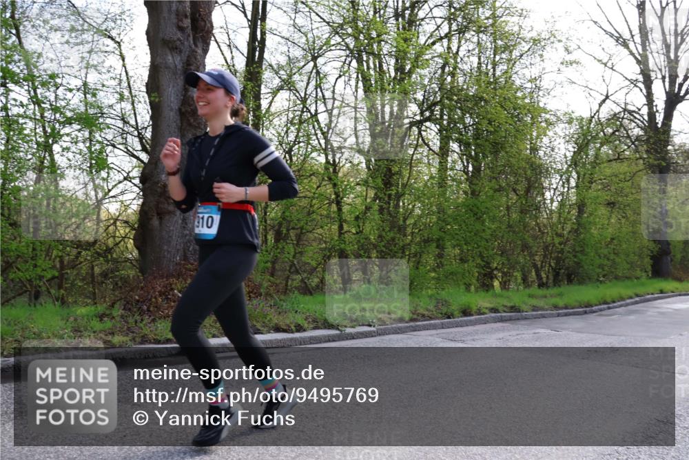 12.04.2026 - 45. Internationalen Wilhelmsburger Insellauf Yannick Fuchs http://msf.ph/oto/9495769 12.04.2026 10:51:26 Laufen 310 meine-sportfotos.de