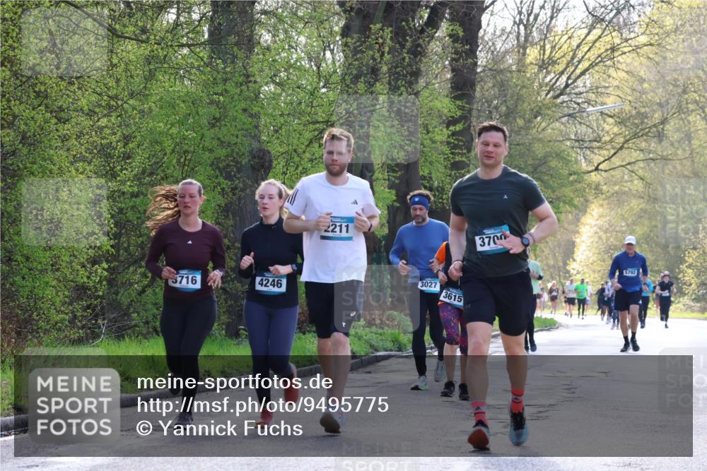 12.04.2026 - 45. Internationalen Wilhelmsburger Insellauf Yannick Fuchs http://msf.ph/oto/9495775 12.04.2026 10:51:28 Laufen 3716, 4246, 2211, 3027, 3615, 3700, 5792 meine-sportfotos.de