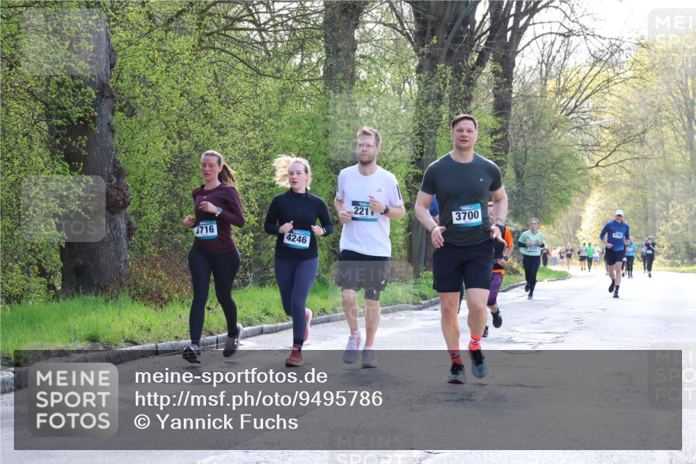 12.04.2026 - 45. Internationalen Wilhelmsburger Insellauf Yannick Fuchs http://msf.ph/oto/9495786 12.04.2026 10:51:29 Laufen 3716, 4246, 221, 3700, 3322, 5792 meine-sportfotos.de