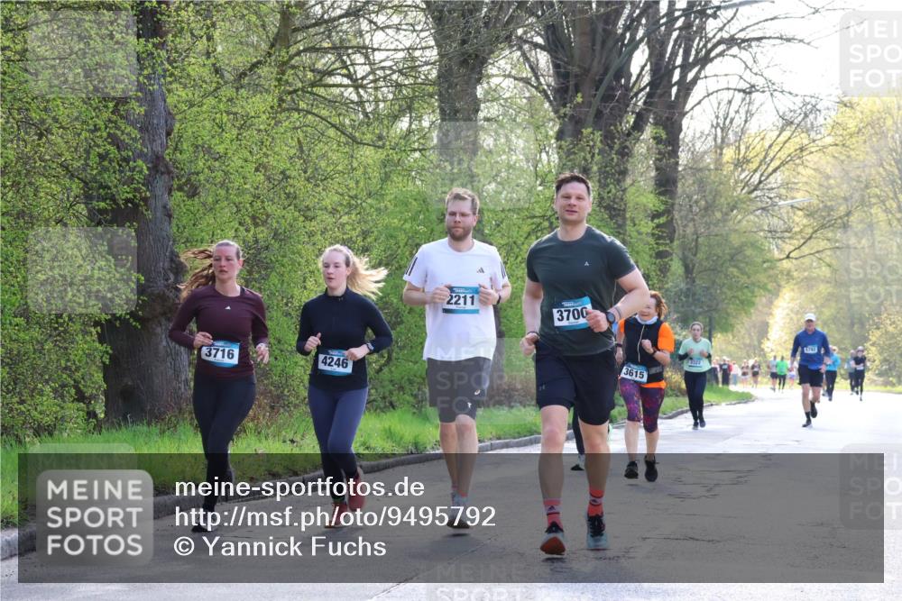 12.04.2026 - 45. Internationalen Wilhelmsburger Insellauf Yannick Fuchs http://msf.ph/oto/9495792 12.04.2026 10:51:29 Laufen 3716, 4246, 2211, 3700, 3615, 5792, 3322 meine-sportfotos.de