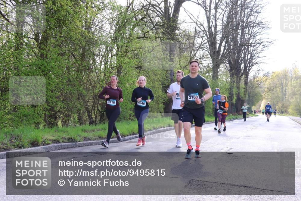 12.04.2026 - 45. Internationalen Wilhelmsburger Insellauf Yannick Fuchs http://msf.ph/oto/9495815 12.04.2026 10:51:31 Laufen 4246, 3716, 22, 3700, 3615 meine-sportfotos.de