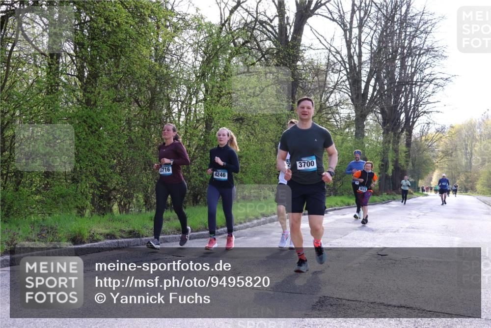 12.04.2026 - 45. Internationalen Wilhelmsburger Insellauf Yannick Fuchs http://msf.ph/oto/9495820 12.04.2026 10:51:32 Laufen 3716, 4246, 3700, 3615 meine-sportfotos.de