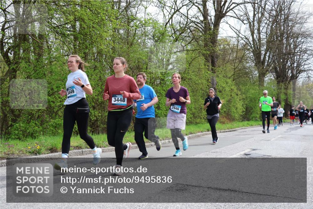 12.04.2026 - 45. Internationalen Wilhelmsburger Insellauf Yannick Fuchs http://msf.ph/oto/9495836 12.04.2026 13:06:43 Laufen 3449, 3448, 2, 2946 meine-sportfotos.de