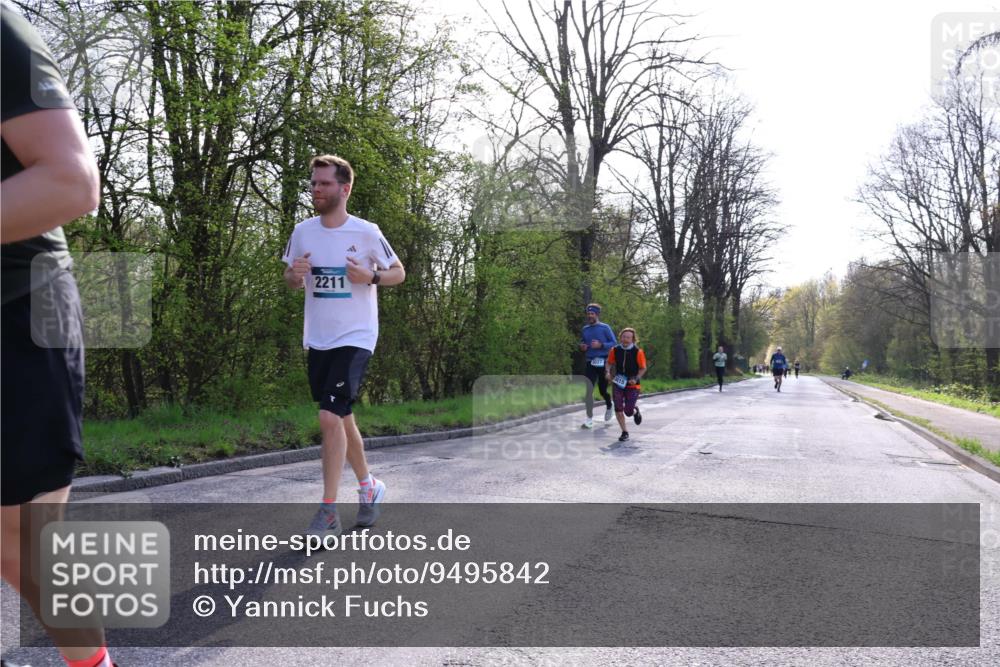 12.04.2026 - 45. Internationalen Wilhelmsburger Insellauf Yannick Fuchs http://msf.ph/oto/9495842 12.04.2026 10:51:33 Laufen 2211 meine-sportfotos.de