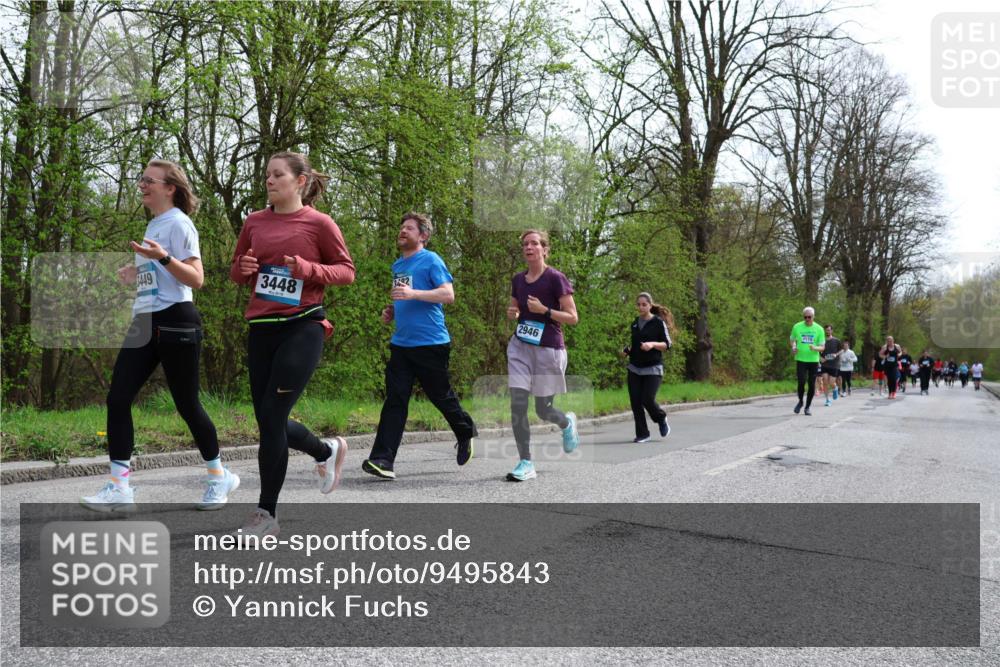 12.04.2026 - 45. Internationalen Wilhelmsburger Insellauf Yannick Fuchs http://msf.ph/oto/9495843 12.04.2026 13:06:43 Laufen 3449, 3448, 2, 2946 meine-sportfotos.de