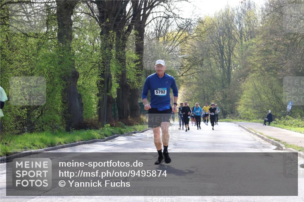 12.04.2026 - 45. Internationalen Wilhelmsburger Insellauf Yannick Fuchs http://msf.ph/oto/9495874 12.04.2026 10:51:39 Laufen 5792, 41 meine-sportfotos.de