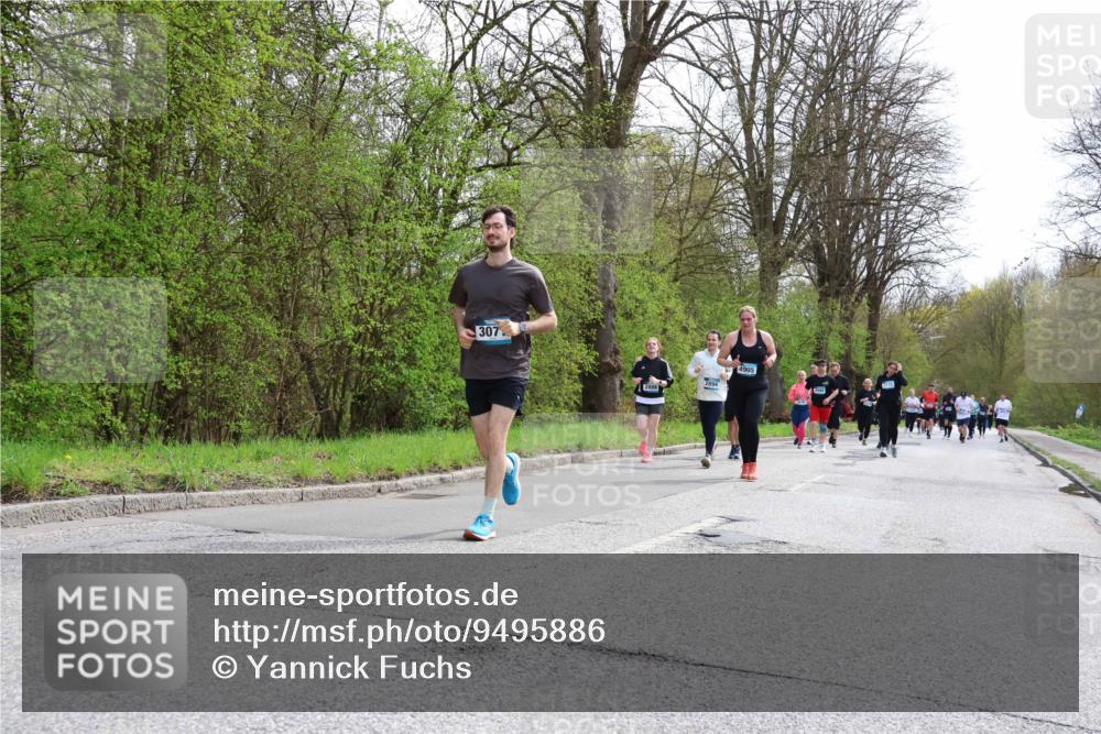 12.04.2026 - 45. Internationalen Wilhelmsburger Insellauf Yannick Fuchs http://msf.ph/oto/9495886 12.04.2026 13:06:48 Laufen 307, 2894, 4905 meine-sportfotos.de