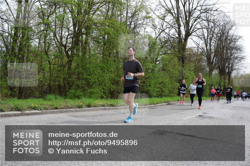 12.04.2026 - 45. Internationalen Wilhelmsburger Insellauf Yannick Fuchs http://msf.ph/oto/9495896 12.04.2026 13:06:49 Laufen 307, 4905 meine-sportfotos.de