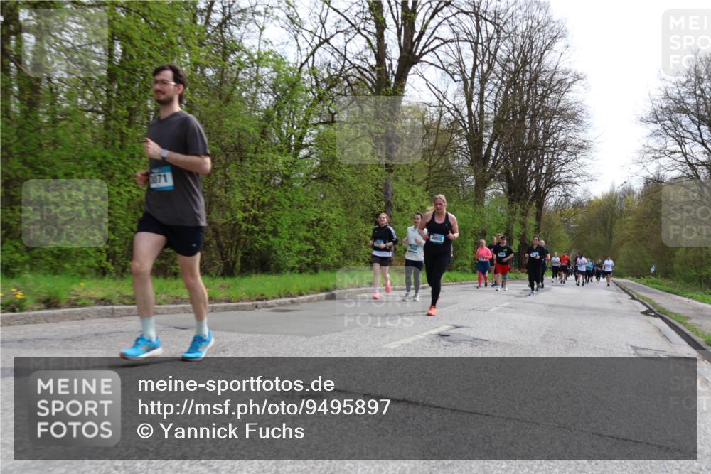 12.04.2026 - 45. Internationalen Wilhelmsburger Insellauf Yannick Fuchs http://msf.ph/oto/9495897 12.04.2026 13:06:49 Laufen 8071, 4905 meine-sportfotos.de