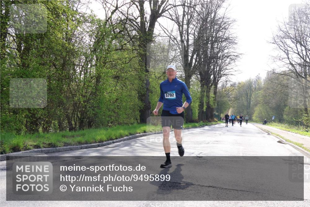 12.04.2026 - 45. Internationalen Wilhelmsburger Insellauf Yannick Fuchs http://msf.ph/oto/9495899 12.04.2026 10:51:43 Laufen 5792 meine-sportfotos.de