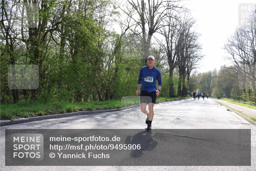 12.04.2026 - 45. Internationalen Wilhelmsburger Insellauf Yannick Fuchs http://msf.ph/oto/9495906 12.04.2026 10:51:44 Laufen 5792 meine-sportfotos.de