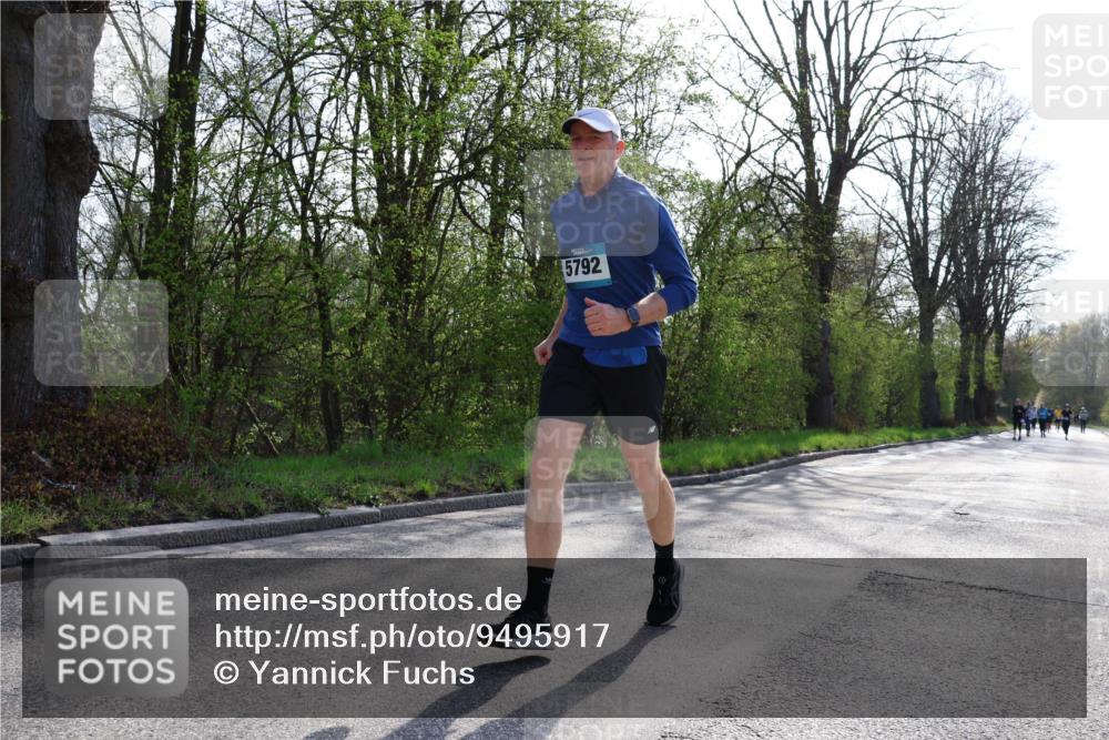 12.04.2026 - 45. Internationalen Wilhelmsburger Insellauf Yannick Fuchs http://msf.ph/oto/9495917 12.04.2026 10:51:45 Laufen 5792 meine-sportfotos.de