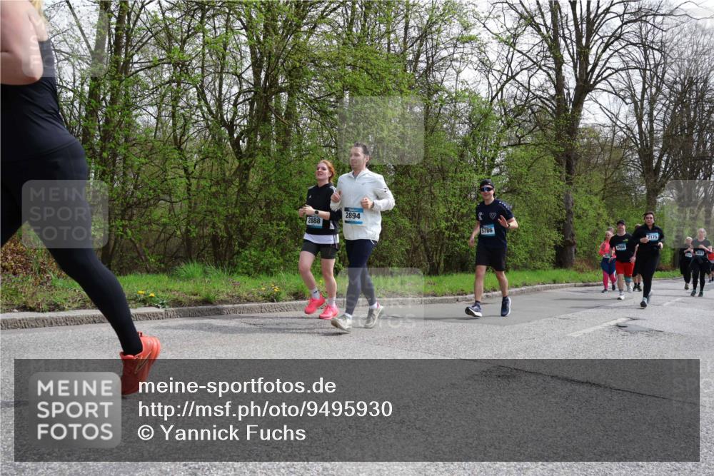 12.04.2026 - 45. Internationalen Wilhelmsburger Insellauf Yannick Fuchs http://msf.ph/oto/9495930 12.04.2026 13:06:52 Laufen 2888, 2894, 5786, 2175, 4998 meine-sportfotos.de