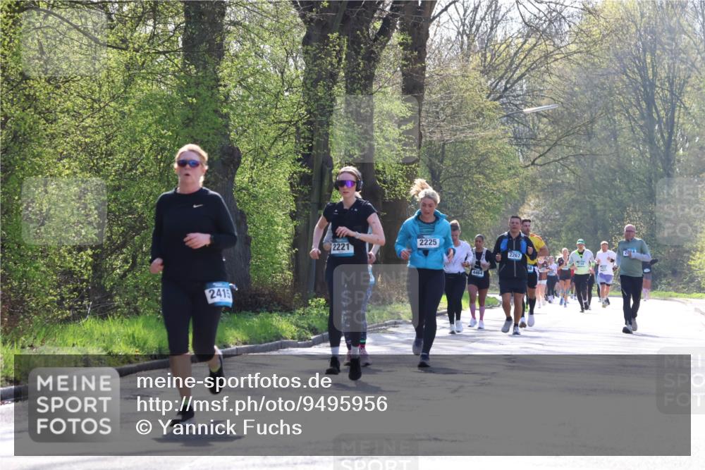 12.04.2026 - 45. Internationalen Wilhelmsburger Insellauf Yannick Fuchs http://msf.ph/oto/9495956 12.04.2026 10:51:53 Laufen 2415, 2221, 2225, 4464, 2267, 2749, 2864 meine-sportfotos.de