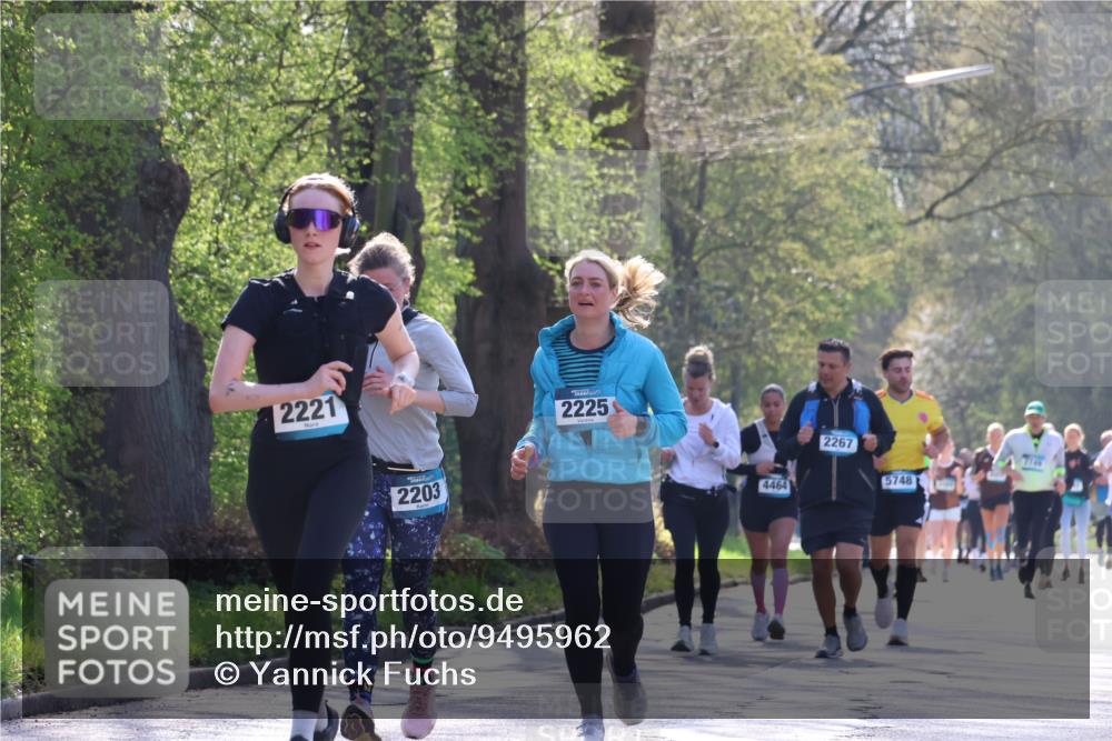 12.04.2026 - 45. Internationalen Wilhelmsburger Insellauf Yannick Fuchs http://msf.ph/oto/9495962 12.04.2026 10:51:54 Laufen 2221, 2203, 2225, 4464, 2267, 5748, 7745 meine-sportfotos.de