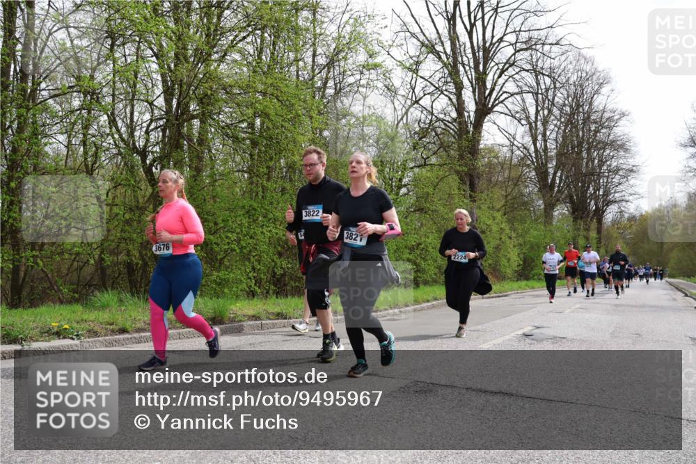 12.04.2026 - 45. Internationalen Wilhelmsburger Insellauf Yannick Fuchs http://msf.ph/oto/9495967 12.04.2026 13:06:58 Laufen 54, 3676, 3822, 382, 2224, 41 meine-sportfotos.de