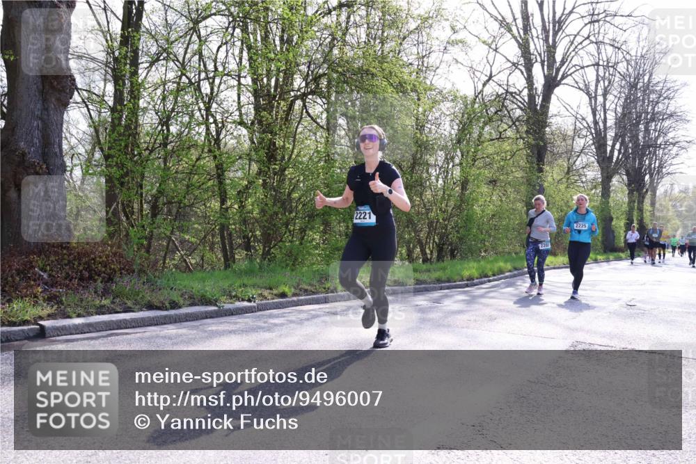 12.04.2026 - 45. Internationalen Wilhelmsburger Insellauf Yannick Fuchs http://msf.ph/oto/9496007 12.04.2026 10:51:59 Laufen 2221, 2203, 2225 meine-sportfotos.de