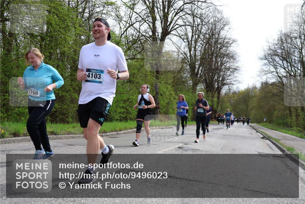12.04.2026 - 45. Internationalen Wilhelmsburger Insellauf Yannick Fuchs http://msf.ph/oto/9496023 12.04.2026 13:07:06 Laufen 3766, 4103, 4803, 3203 meine-sportfotos.de