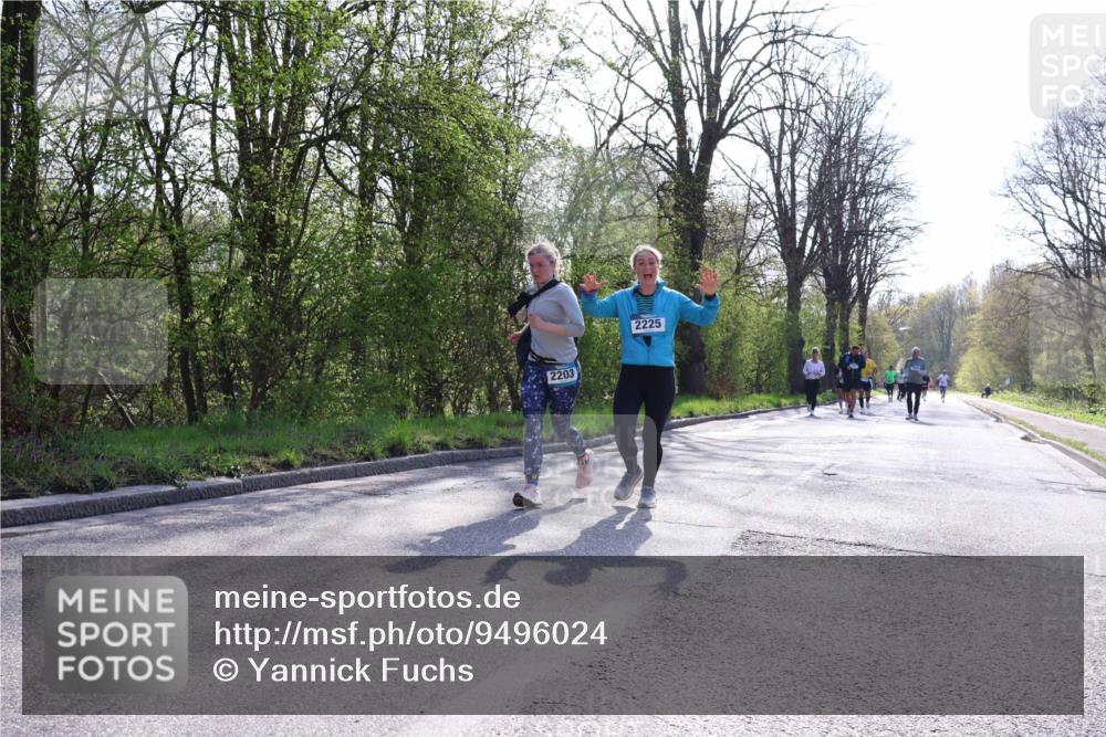 12.04.2026 - 45. Internationalen Wilhelmsburger Insellauf Yannick Fuchs http://msf.ph/oto/9496024 12.04.2026 10:52:01 Laufen 2203, 2225 meine-sportfotos.de