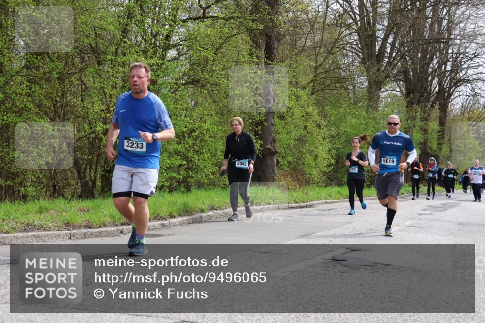 12.04.2026 - 45. Internationalen Wilhelmsburger Insellauf Yannick Fuchs http://msf.ph/oto/9496065 12.04.2026 13:07:11 Laufen 3233, 2002, 2333, 5019 meine-sportfotos.de