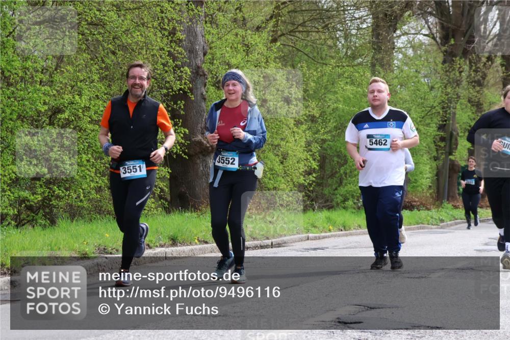 12.04.2026 - 45. Internationalen Wilhelmsburger Insellauf Yannick Fuchs http://msf.ph/oto/9496116 12.04.2026 13:07:20 Laufen 3552, 3551, 5462 meine-sportfotos.de