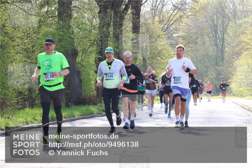 12.04.2026 - 45. Internationalen Wilhelmsburger Insellauf Yannick Fuchs http://msf.ph/oto/9496138 12.04.2026 10:52:12 Laufen 3130, 2749, 316, 4485, 4059, 2422 meine-sportfotos.de