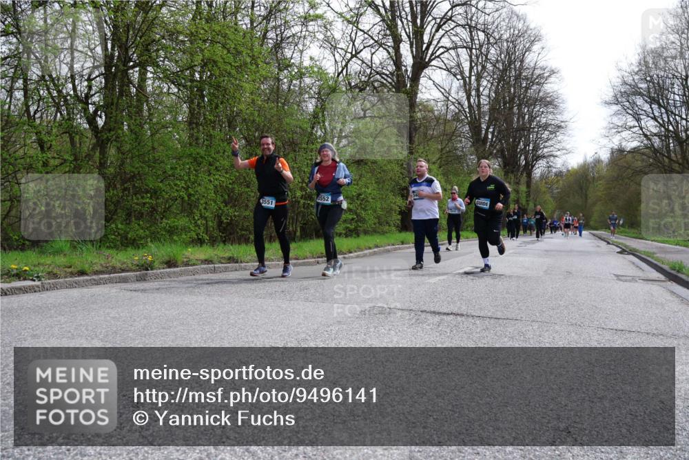 12.04.2026 - 45. Internationalen Wilhelmsburger Insellauf Yannick Fuchs http://msf.ph/oto/9496141 12.04.2026 13:07:22 Laufen 3551, 3552 meine-sportfotos.de