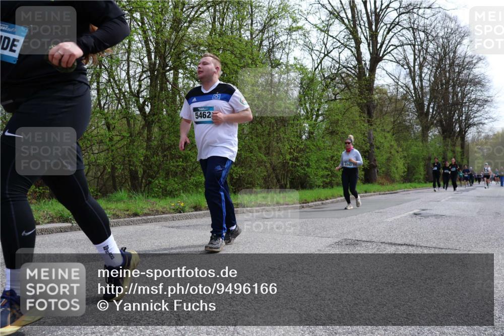 12.04.2026 - 45. Internationalen Wilhelmsburger Insellauf Yannick Fuchs http://msf.ph/oto/9496166 12.04.2026 13:07:24 Laufen 5462, 5543 meine-sportfotos.de