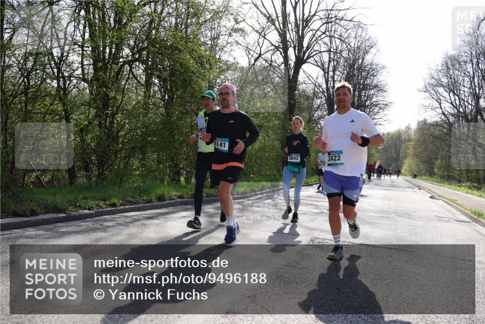 12.04.2026 - 45. Internationalen Wilhelmsburger Insellauf Yannick Fuchs http://msf.ph/oto/9496188 12.04.2026 10:52:18 Laufen 4141, 5842, 2422 meine-sportfotos.de