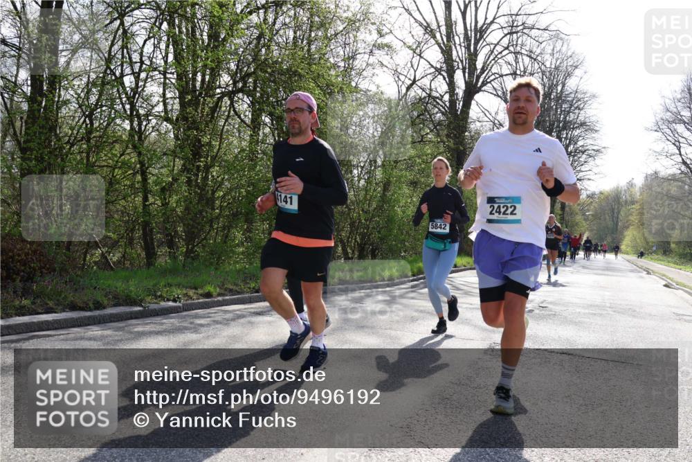 12.04.2026 - 45. Internationalen Wilhelmsburger Insellauf Yannick Fuchs http://msf.ph/oto/9496192 12.04.2026 10:52:18 Laufen 141, 5842, 2422 meine-sportfotos.de