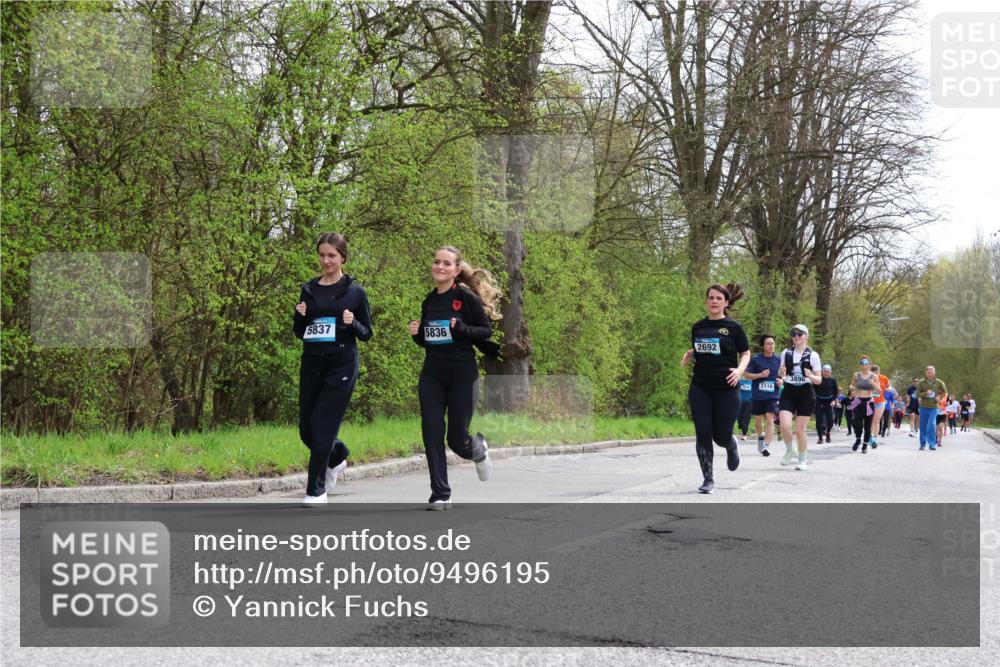 12.04.2026 - 45. Internationalen Wilhelmsburger Insellauf Yannick Fuchs http://msf.ph/oto/9496195 12.04.2026 13:07:29 Laufen 5837, 5836, 2692, 2116 meine-sportfotos.de