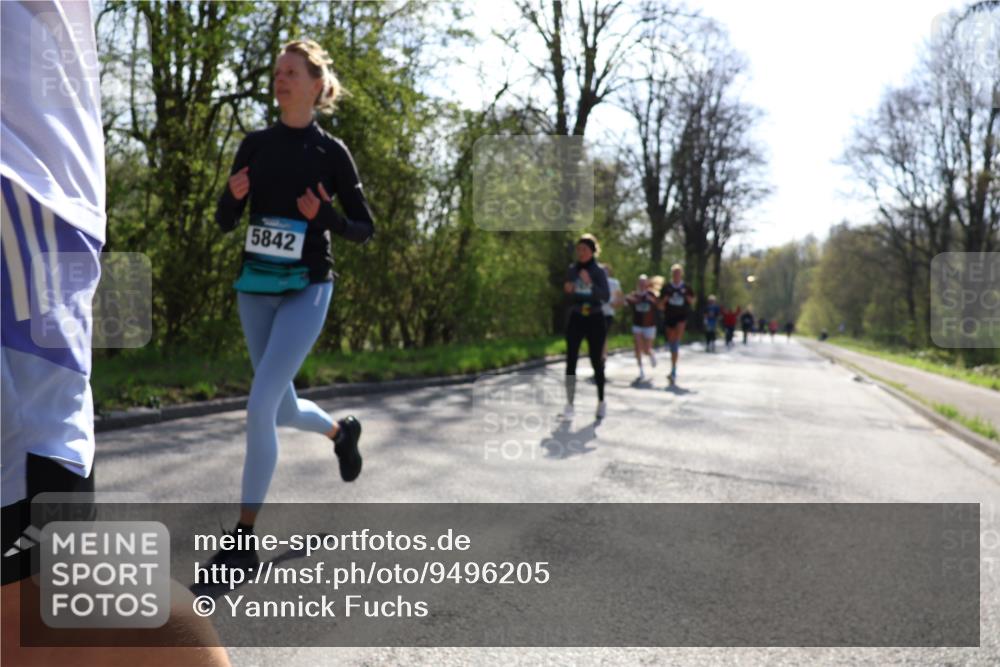 12.04.2026 - 45. Internationalen Wilhelmsburger Insellauf Yannick Fuchs http://msf.ph/oto/9496205 12.04.2026 10:52:19 Laufen 5842 meine-sportfotos.de