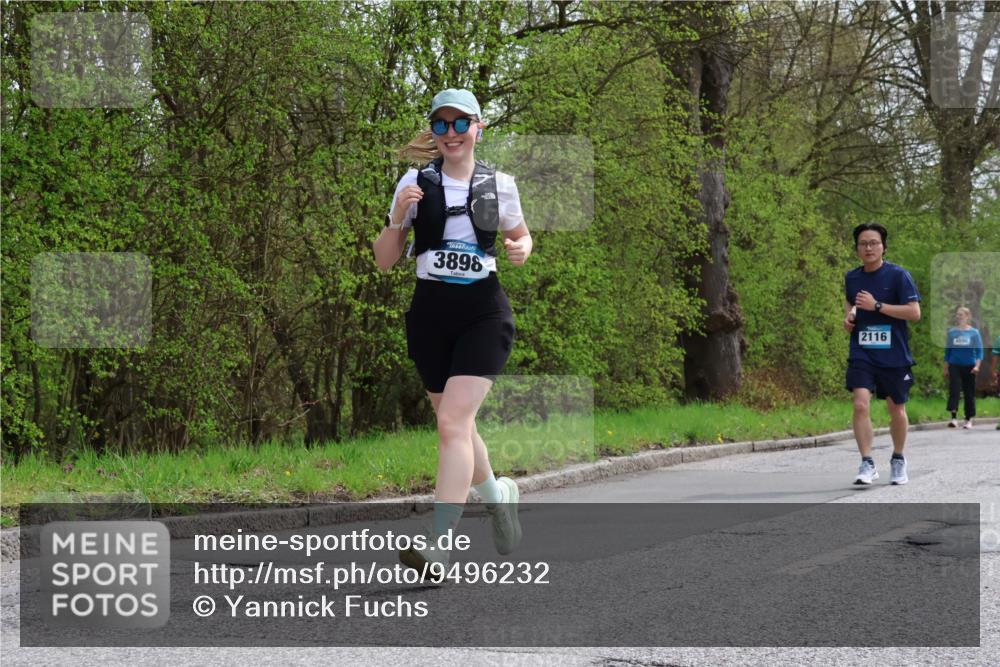12.04.2026 - 45. Internationalen Wilhelmsburger Insellauf Yannick Fuchs http://msf.ph/oto/9496232 12.04.2026 13:07:33 Laufen 3898, 2116, 4690 meine-sportfotos.de