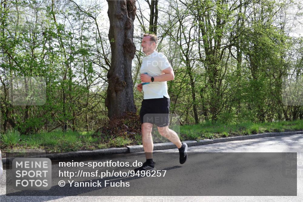 12.04.2026 - 45. Internationalen Wilhelmsburger Insellauf Yannick Fuchs http://msf.ph/oto/9496257 12.04.2026 10:52:24 Laufen  meine-sportfotos.de