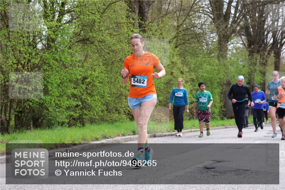 12.04.2026 - 45. Internationalen Wilhelmsburger Insellauf Yannick Fuchs http://msf.ph/oto/9496265 12.04.2026 13:07:38 Laufen 5482, 4690, 5204, 5710, 4404 meine-sportfotos.de