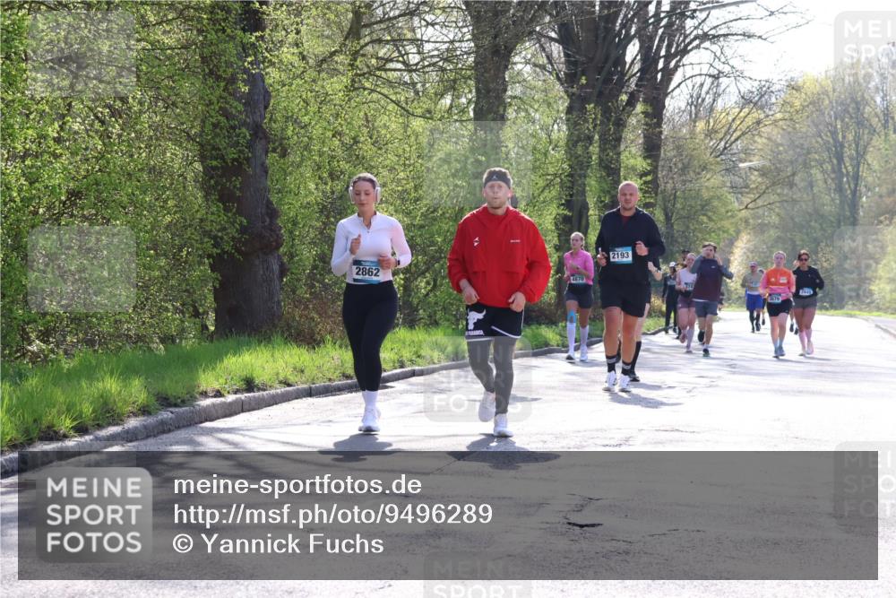12.04.2026 - 45. Internationalen Wilhelmsburger Insellauf Yannick Fuchs http://msf.ph/oto/9496289 12.04.2026 10:52:28 Laufen 2862, 4870, 2193, 3679, 2449 meine-sportfotos.de