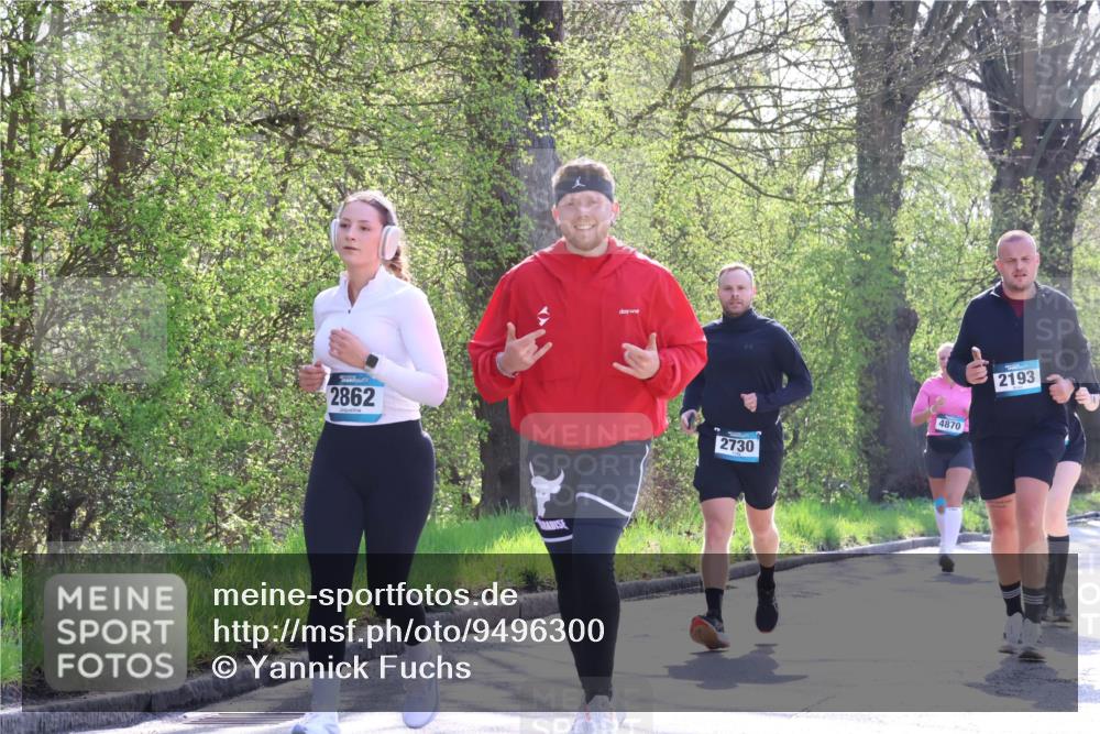 12.04.2026 - 45. Internationalen Wilhelmsburger Insellauf Yannick Fuchs http://msf.ph/oto/9496300 12.04.2026 10:52:30 Laufen 2862, 2730, 4870, 2193 meine-sportfotos.de