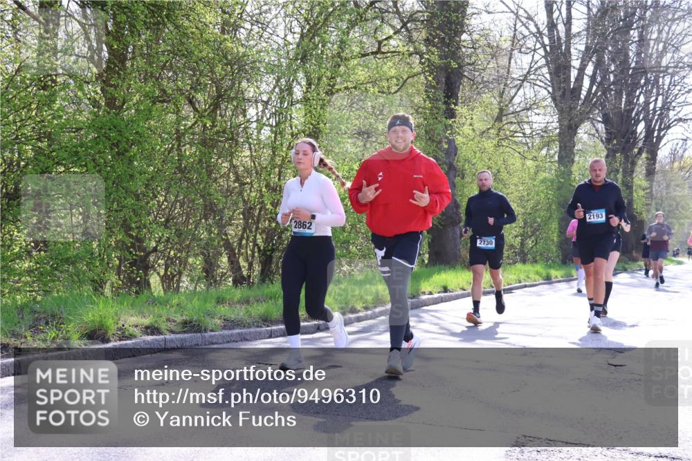12.04.2026 - 45. Internationalen Wilhelmsburger Insellauf Yannick Fuchs http://msf.ph/oto/9496310 12.04.2026 10:52:31 Laufen 2862, 2730, 2193 meine-sportfotos.de