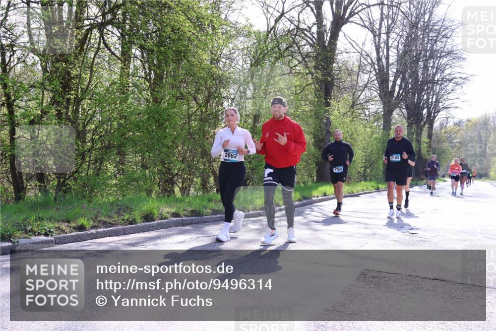 12.04.2026 - 45. Internationalen Wilhelmsburger Insellauf Yannick Fuchs http://msf.ph/oto/9496314 12.04.2026 10:52:31 Laufen 2862, 2730, 2193 meine-sportfotos.de