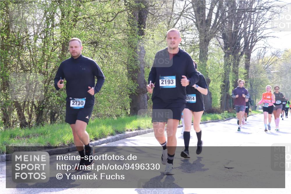12.04.2026 - 45. Internationalen Wilhelmsburger Insellauf Yannick Fuchs http://msf.ph/oto/9496330 12.04.2026 10:52:32 Laufen 2730, 2193, 2914, 3679, 2449 meine-sportfotos.de
