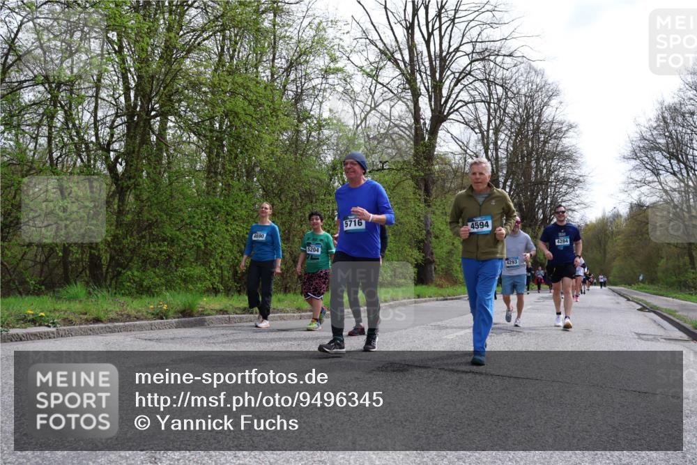 12.04.2026 - 45. Internationalen Wilhelmsburger Insellauf Yannick Fuchs http://msf.ph/oto/9496345 12.04.2026 13:07:46 Laufen 4690, 5204, 5716, 4594, 4293, 4284 meine-sportfotos.de
